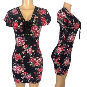 NWT Black Floral Bodycom Women Short Dress Size S/M Stretchy Casual V-Neck Dress